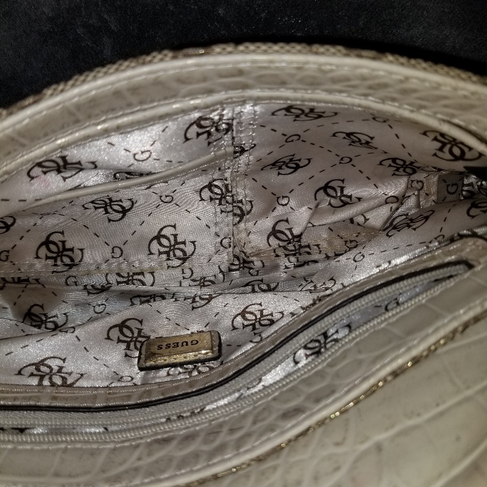 Clutch - Picture 5 of 6